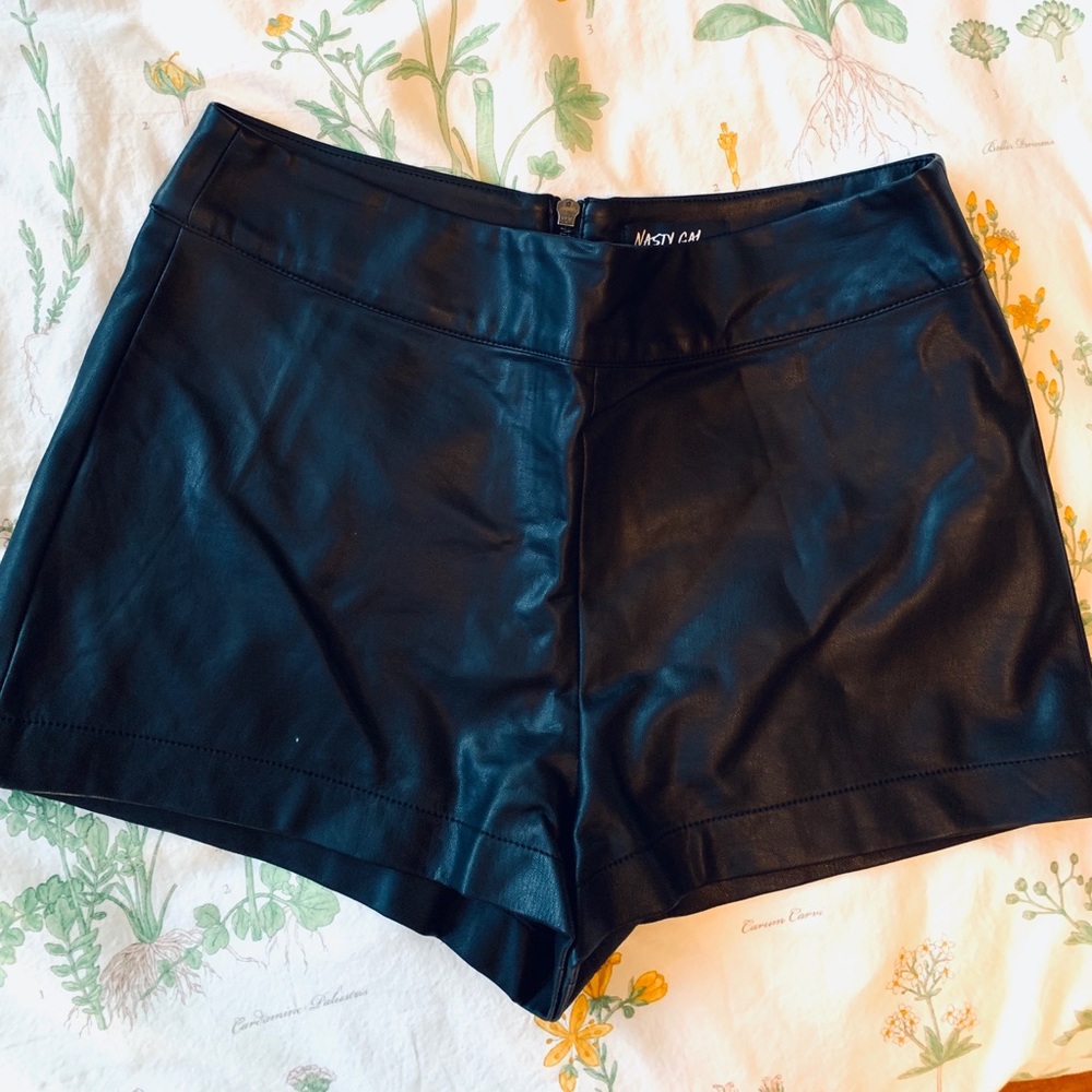Vegan Leather Shorts w/ Back Zip | Nasty Gal Sz 8